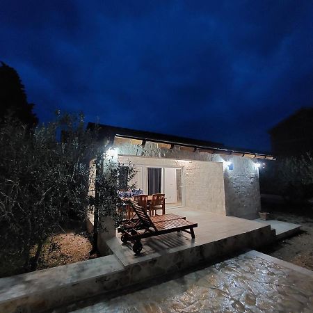 Apartmani Morovi Dvori Drage Exterior foto